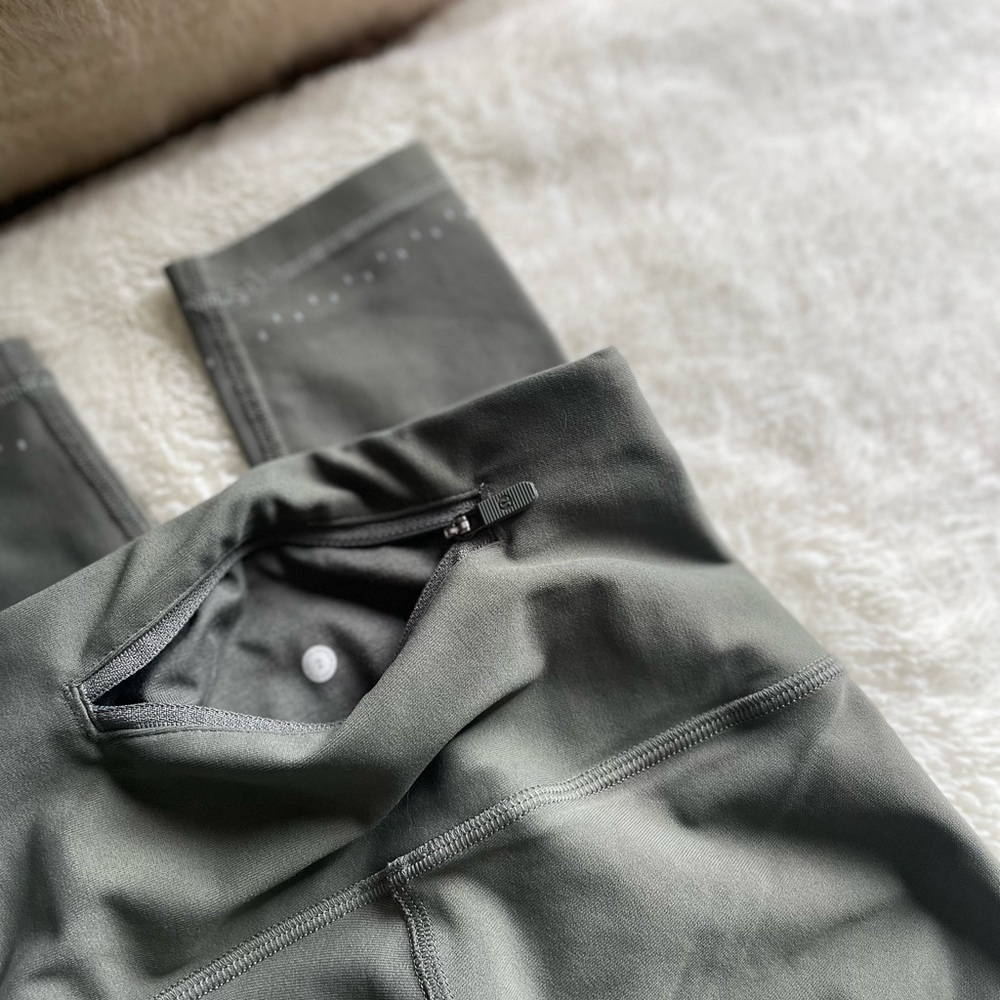Lululemon Athletica Detailed Leggings - Picture 7 of 10